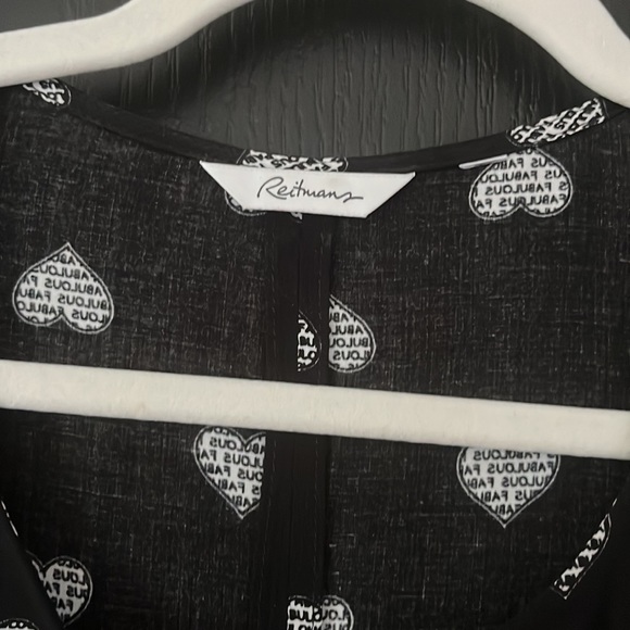 Black and white flower tunic blouse - Picture 2 of 3